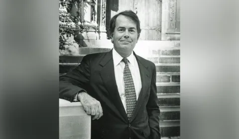 Ronald J. Ulrich ’66 ’98P ’99P ’05H in front of the Alumni Memorial Building.